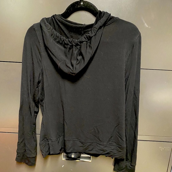 Cold water creek black hoodie sweater S - Picture 3 of 3